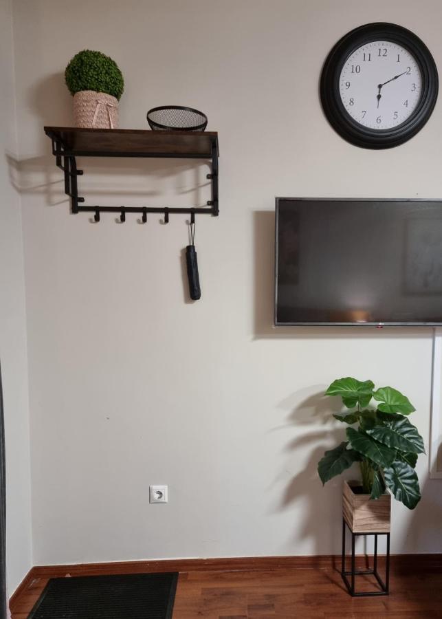 Relax Wellness Studio Hajduszoboszlo Apartment Luaran gambar